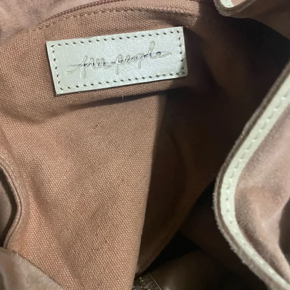 New Free People Varsity suede Backpack
NWOT
MSRP $178
16W x 16 H x 9 D - Picture 14 of 14
